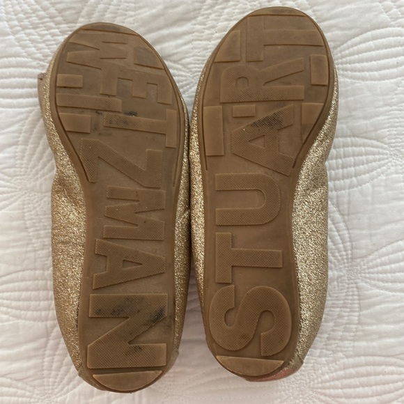 Stuart Weizmann gold ballet flats - Picture 2 of 8
